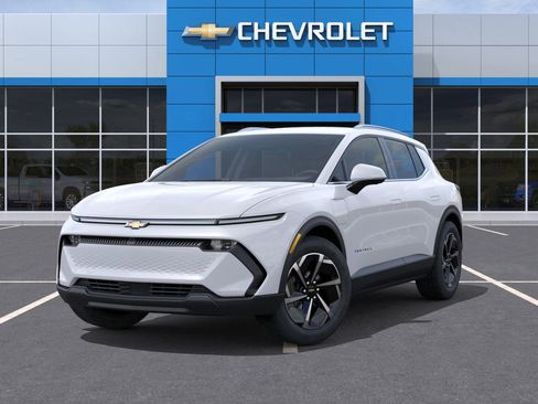 New 2026 Chevrolet Equinox EV LT image 30