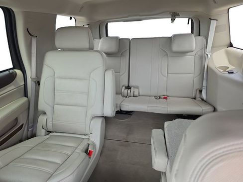 Used 2020 GMC Yukon Denali w/ Denali Ultimate Package RWD image 13
