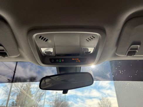 Used 2022 Chevrolet Malibu LT image 17