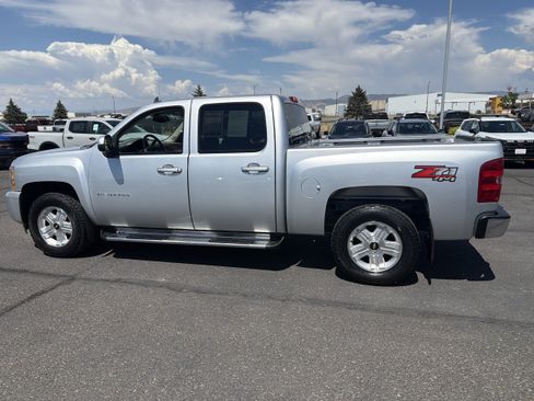 Used 2013 Chevrolet Silverado 1500 LTZ w/ Z71 Appearance Package AWD/4WD image 8