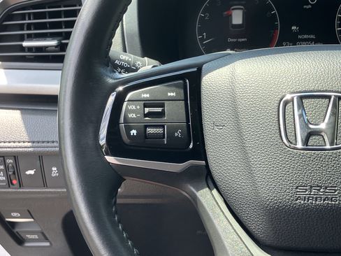 Certified 2025 Honda Odyssey EX-L image 21
