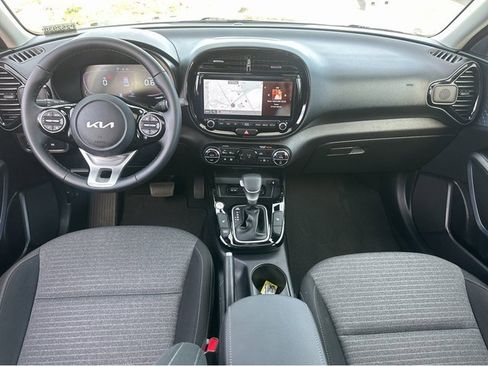 Certified 2023 Kia Soul EX image 7