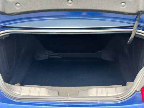 Used 2023 Chevrolet Camaro LT RWD image 8