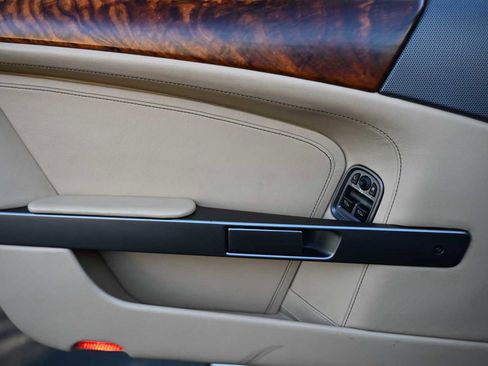 Used 2007 Aston Martin DB9 Volante image 22