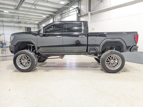 Used 2024 GMC Sierra 2500 Denali Ultimate AWD/4WD image 6