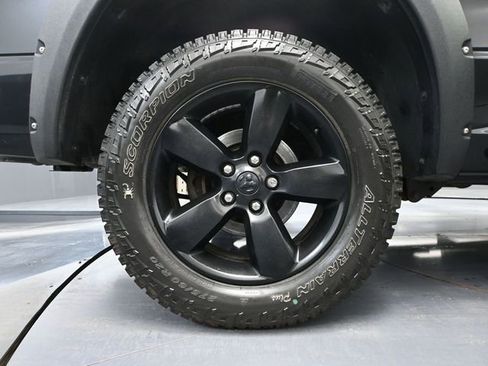 Used 2019 RAM 1500 Big Horn AWD/4WD image 17
