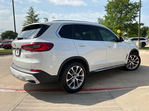 Used 2019 BMW X5 xDrive40i w/ Premium Package image 6