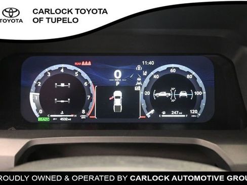Used 2025 Toyota Tacoma TRD Sport AWD/4WD image 18