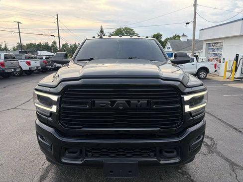 Used 2022 RAM 2500 Laramie w/ Night Edition AWD/4WD image 3
