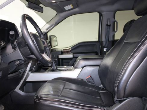 Used 2018 Ford F150 Lariat image 21