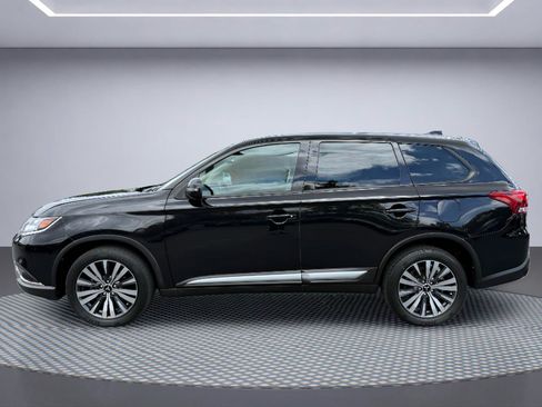 Used 2020 Mitsubishi Outlander SE AWD/4WD image 3