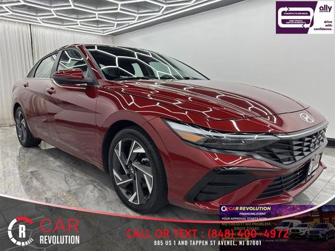 Used 2024 Hyundai Elantra Limited FWD image 1
