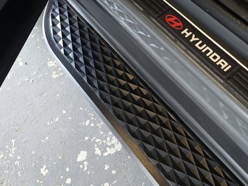 Used 2023 Hyundai Santa Cruz SEL image 14