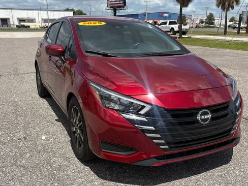 Used 2025 Nissan Versa SV image 1