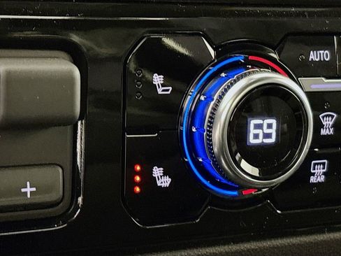 New 2026 GMC Sierra 1500 Elevation image 19