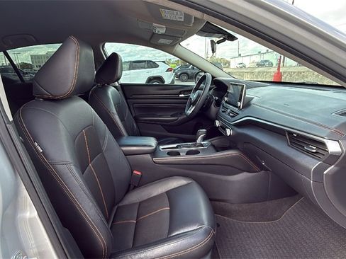 Used 2021 Nissan Altima 2.5 SR image 32