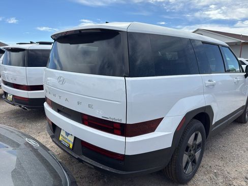 New 2026 Hyundai Santa Fe SE image 5