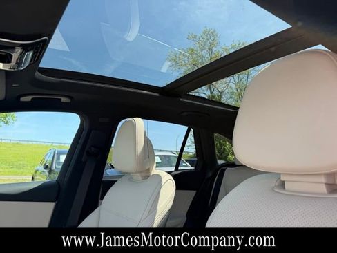 New 2026 Mercedes-Benz GLC 300 4MATIC image 15
