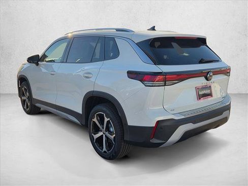 New 2026 Volkswagen Tiguan SE image 9