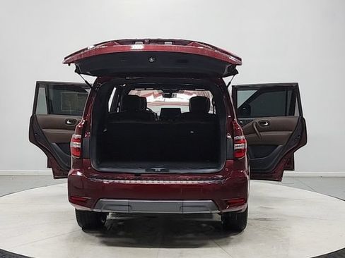 Used 2021 Nissan Armada Platinum w/ Captain's Chairs Package RWD image 14