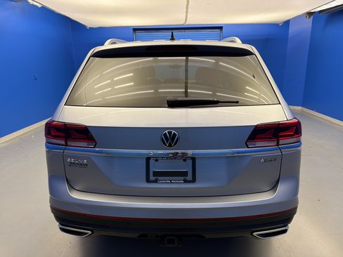 Used 2023 Volkswagen Atlas SEL AWD/4WD image 6