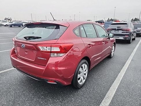 Used 2019 Subaru Impreza 2.0i image 2
