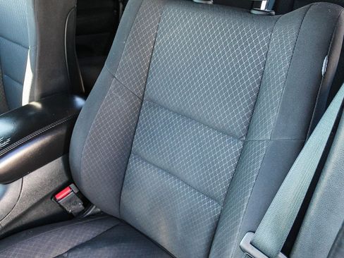 Used 2018 Jeep Grand Cherokee Laredo image 25