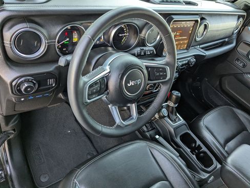 Used 2023 Jeep Wrangler Sahara image 16