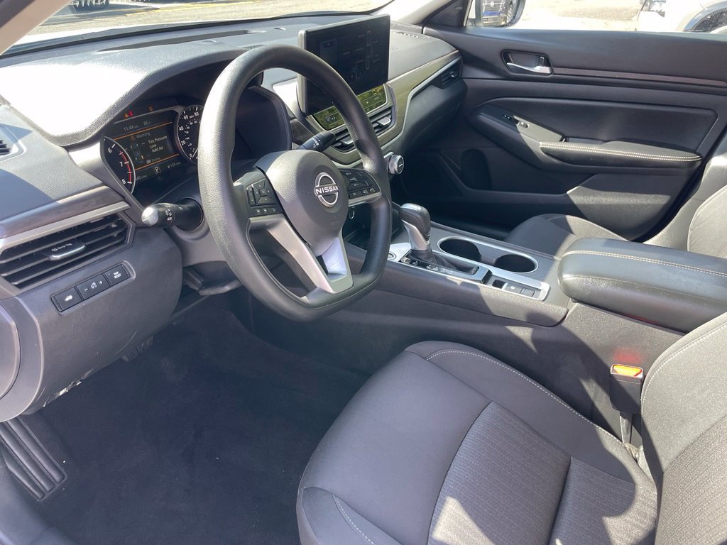 Certified 2025 Nissan Altima 2.5 SV w/ SV Special Edition Package AWD/4WD image 8