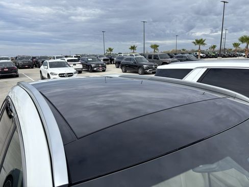 Certified 2021 Mercedes-Benz GLC 300 GLC 300 image 10