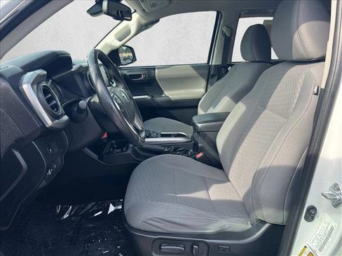 Certified 2021 Toyota Tacoma SR5 image 10