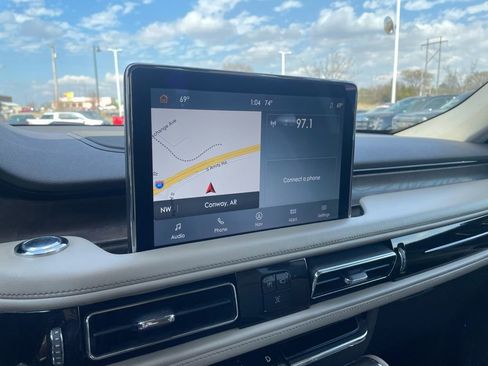 Used 2020 Lincoln Aviator Reserve image 16