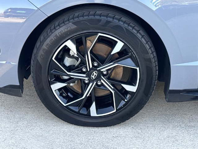 Used 2025 Hyundai Sonata SEL FWD image 34