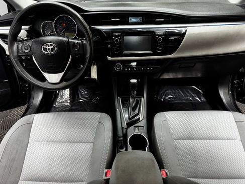 Used 2016 Toyota Corolla LE FWD image 38