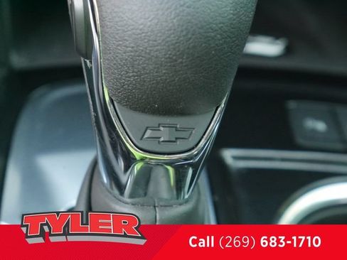 Used 2023 Chevrolet Equinox Premier FWD image 40