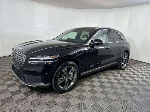 Used 2024 Genesis Electrified GV70 Advanced image 7
