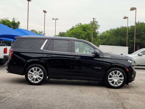 Used 2022 Chevrolet Tahoe High Country AWD/4WD image 7