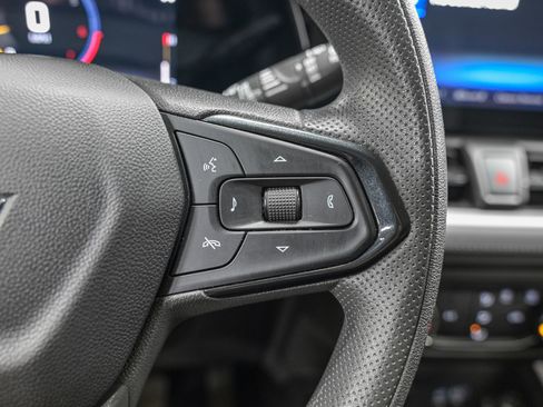 Used 2025 Chevrolet TrailBlazer LS w/ LS Convenience Package image 19