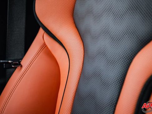 Used 2021 BMW M3 MANUAL w/ M Carbon Exterior Package image 26