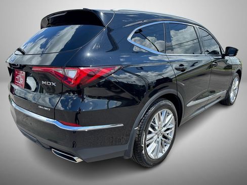 Used 2023 Acura MDX SH-AWD w/ Advance Package image 3