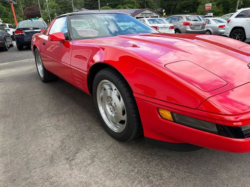 Used 1994 Chevrolet Corvette Coupe RWD image 9