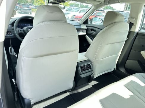 Used 2025 Honda Accord SE image 14