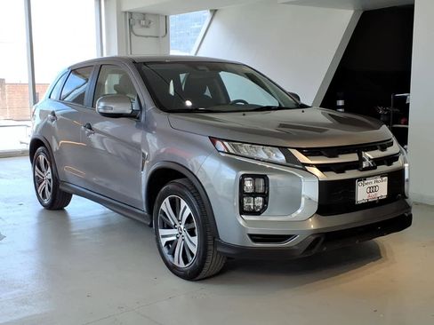 Used 2024 Mitsubishi Outlander Sport SE AWD/4WD image 3
