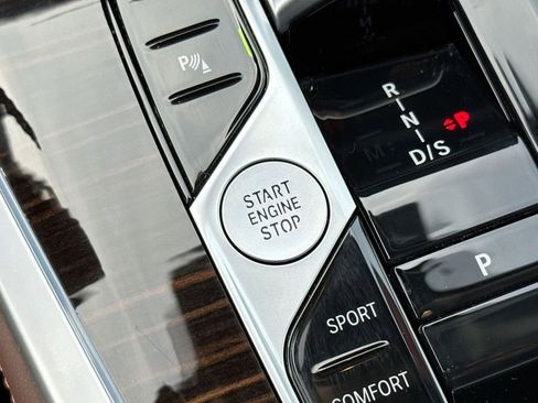 Used 2026 BMW X7 xDrive40i image 17