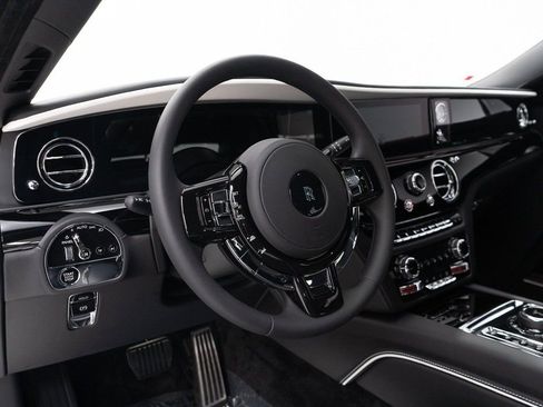 Used 2025 Rolls-Royce Ghost AWD/4WD image 15
