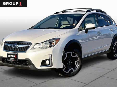 Used 2017 Subaru Crosstrek 2.0i Premium w/ Moonroof Package image 1