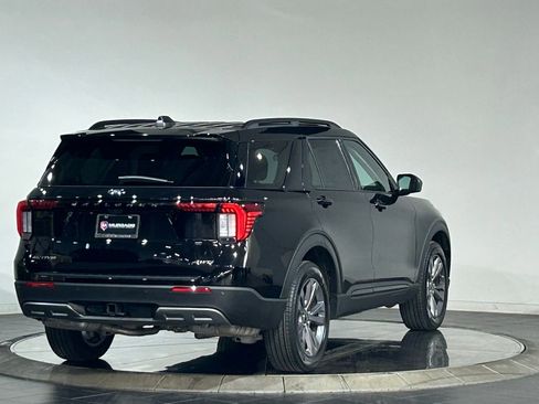 New 2026 Ford Explorer Active w/ Active Comfort Package image 10