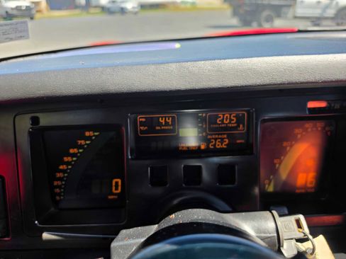 Used 1988 Chevrolet Corvette Coupe image 17