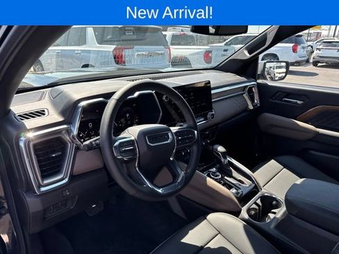 Used 2026 GMC Canyon Denali AWD/4WD image 9