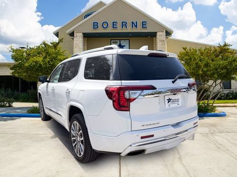 Used 2023 GMC Acadia Denali FWD image 3
